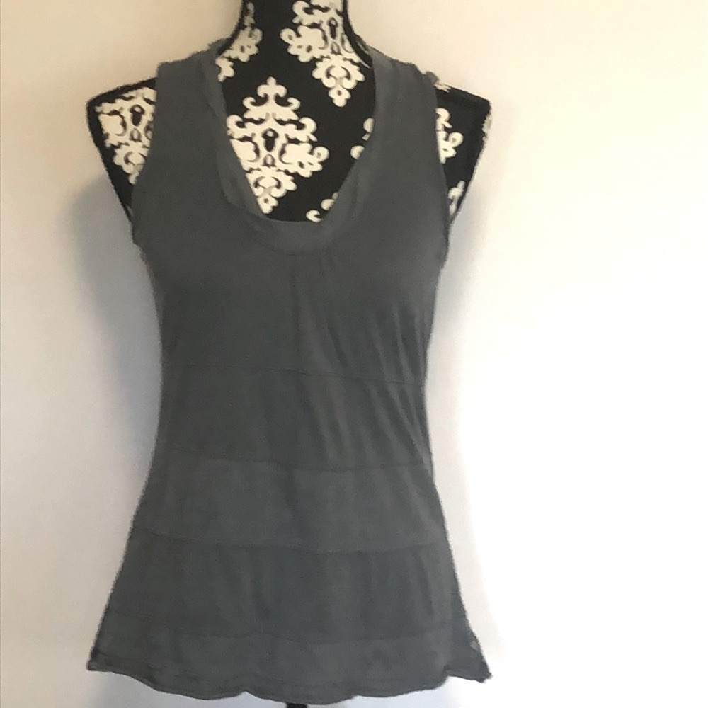 Yoga tank top light weight comfortable